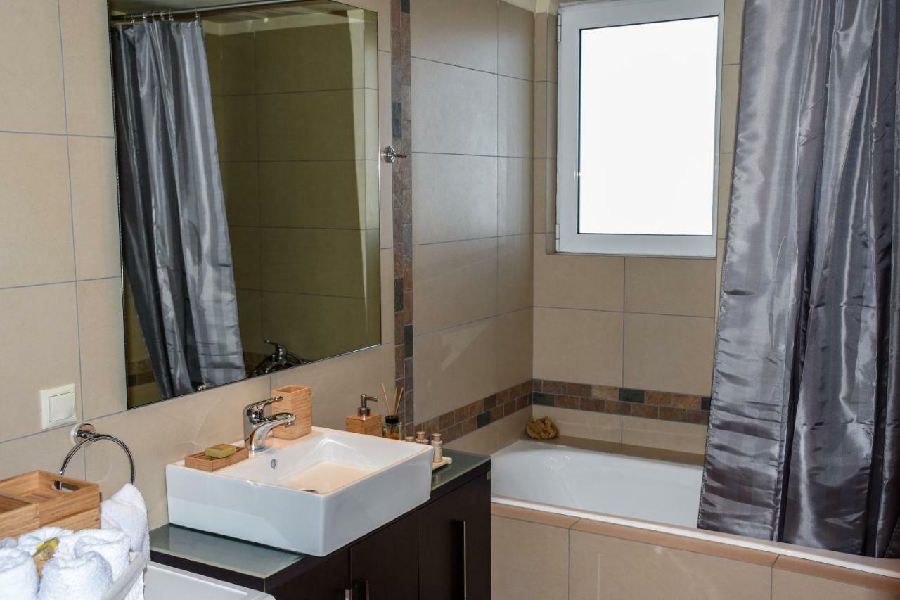 Boutique Penthouse Next To Stavros Niarchos Foundation Apartment Athens Ngoại thất bức ảnh